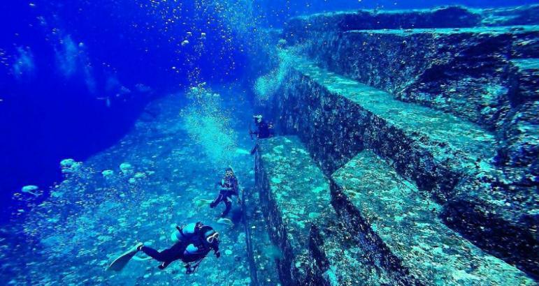 Секреты доисторических руин подводной лодки Йонагуни в Японии 6