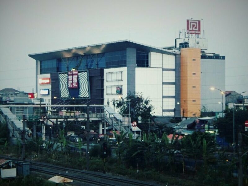 The tragic story behind the haunted mall Klender in Jakarta 1