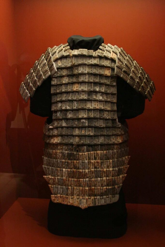 Awọn jagunjagun terracotta ti Emperor Qin - Ẹgbẹ ọmọ ogun fun igbesi aye lẹhin 6