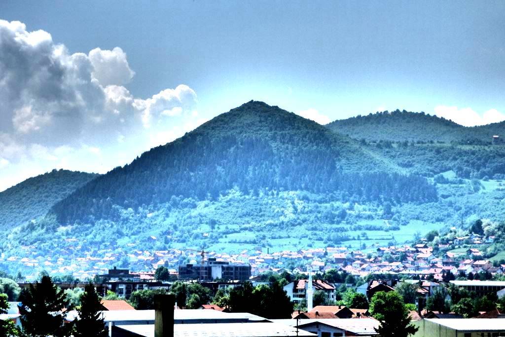 Piramida Bosnia: Struktur kuno maju umur 12,000 taun disumputkeun handapeun bukit? 4