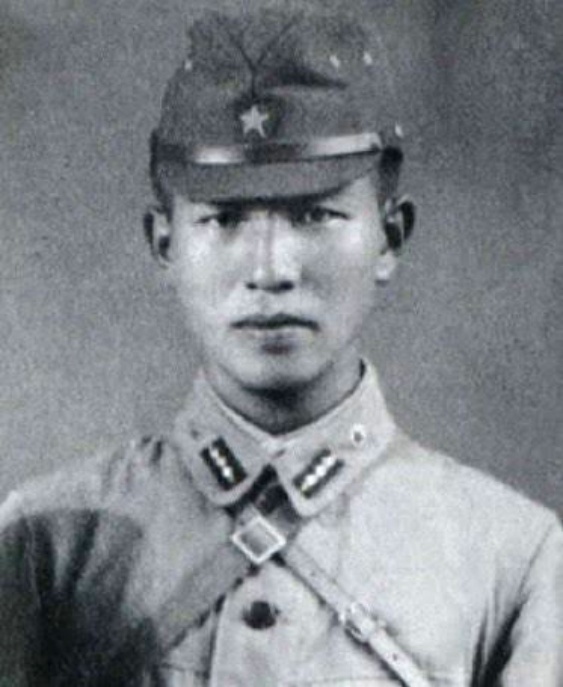 Hiroo Onoda – a Japanese soldier who fought for WWII without knowing it all had ended 29 year ago 3
