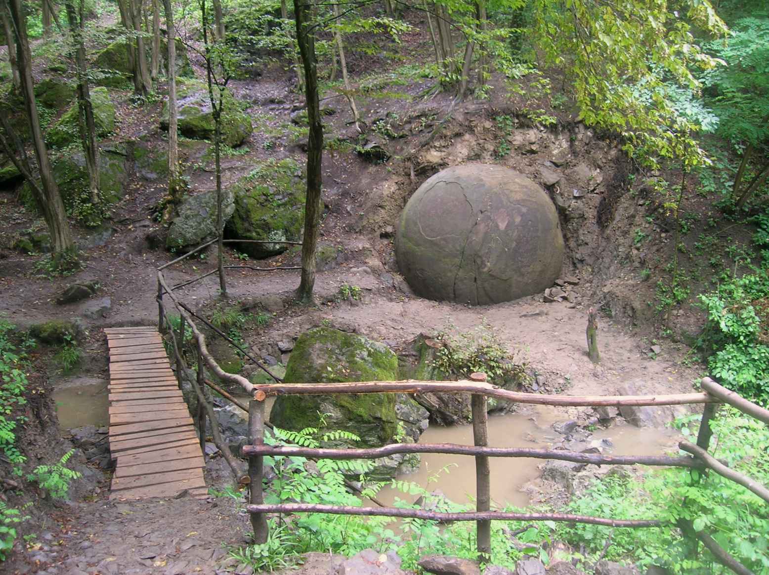 奇怪的石头球体，沃索科地区，波斯尼亚
