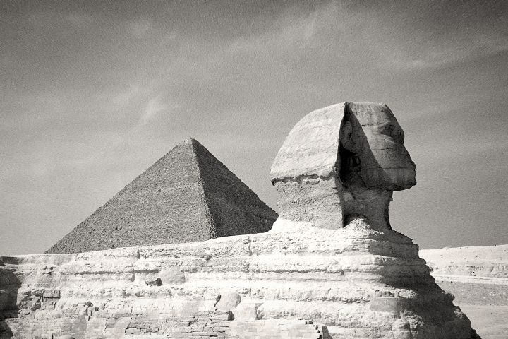Te tau o te Sphinx: He tangata kua ngaro i muri o nga Pyramids Ihipiana? 4