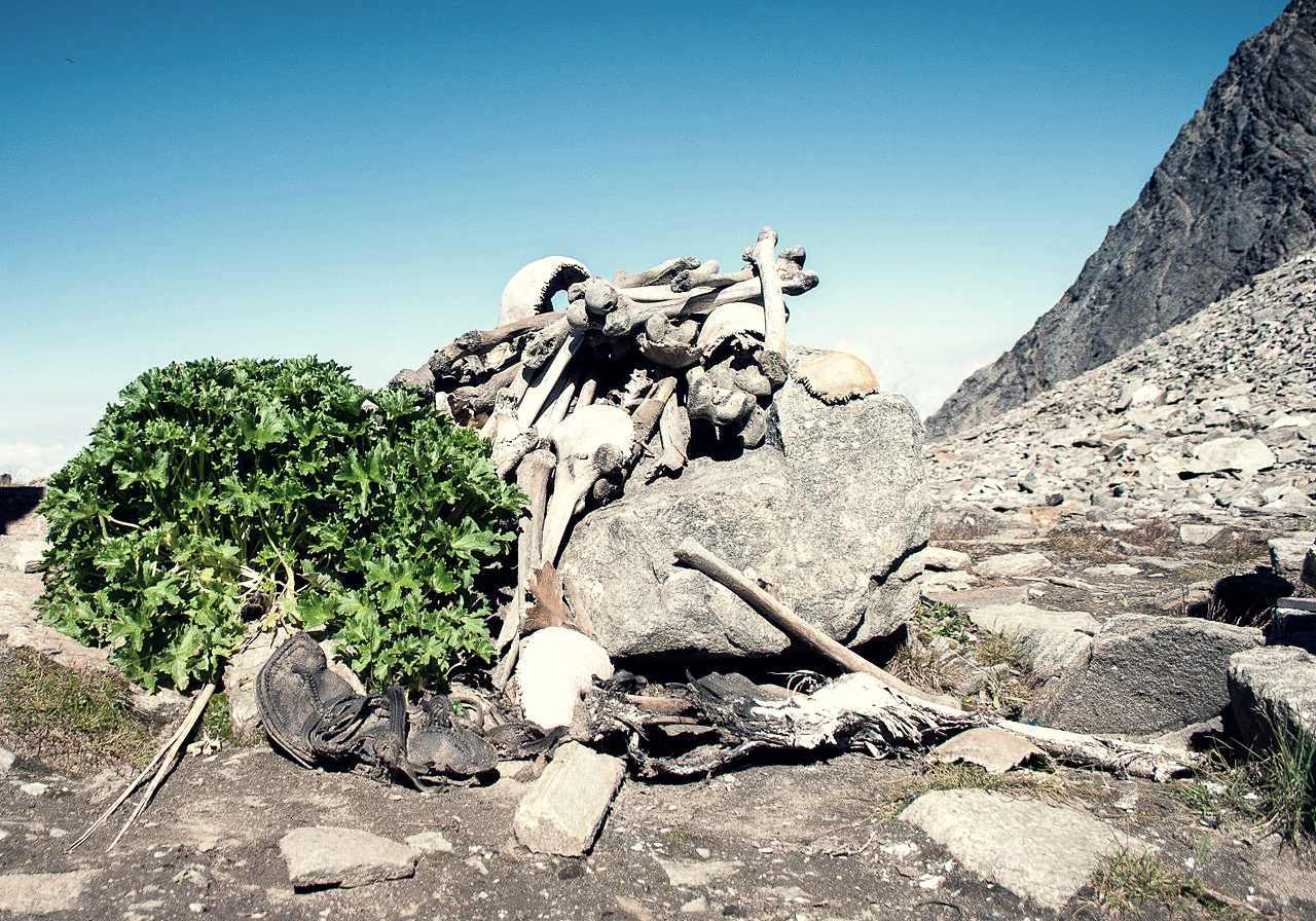 Skelettsjö: Forntida lämningar frusna i tiden i Himalaya 5