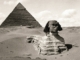 A Gran Esfinxe de Giza antes da escavación revelou máis da estatua, fotografada ao redor de 1860. © P. Dittrich / Biblioteca Pública de Nova York