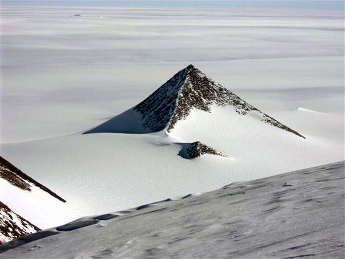 Antena antigua encontrada en el fondo del mar de la Antártida: Antena Eltanin 3