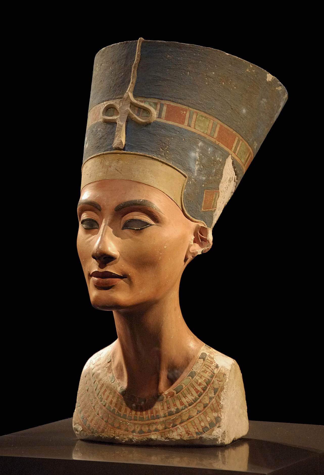 Picture of the Nefertiti bust, discovered in Akhenaton's capital Amarna on December 6, 1912. The bust is in the Neues Museum, Berlin.