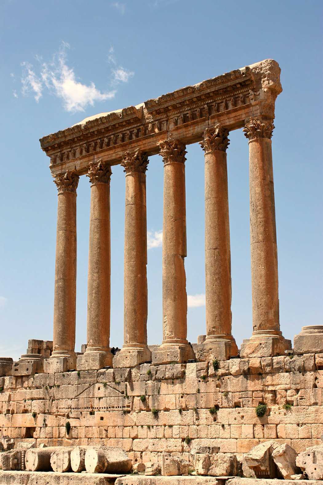 El templo de Júpiter en el complejo de templos de Baalbek, en el Líbano