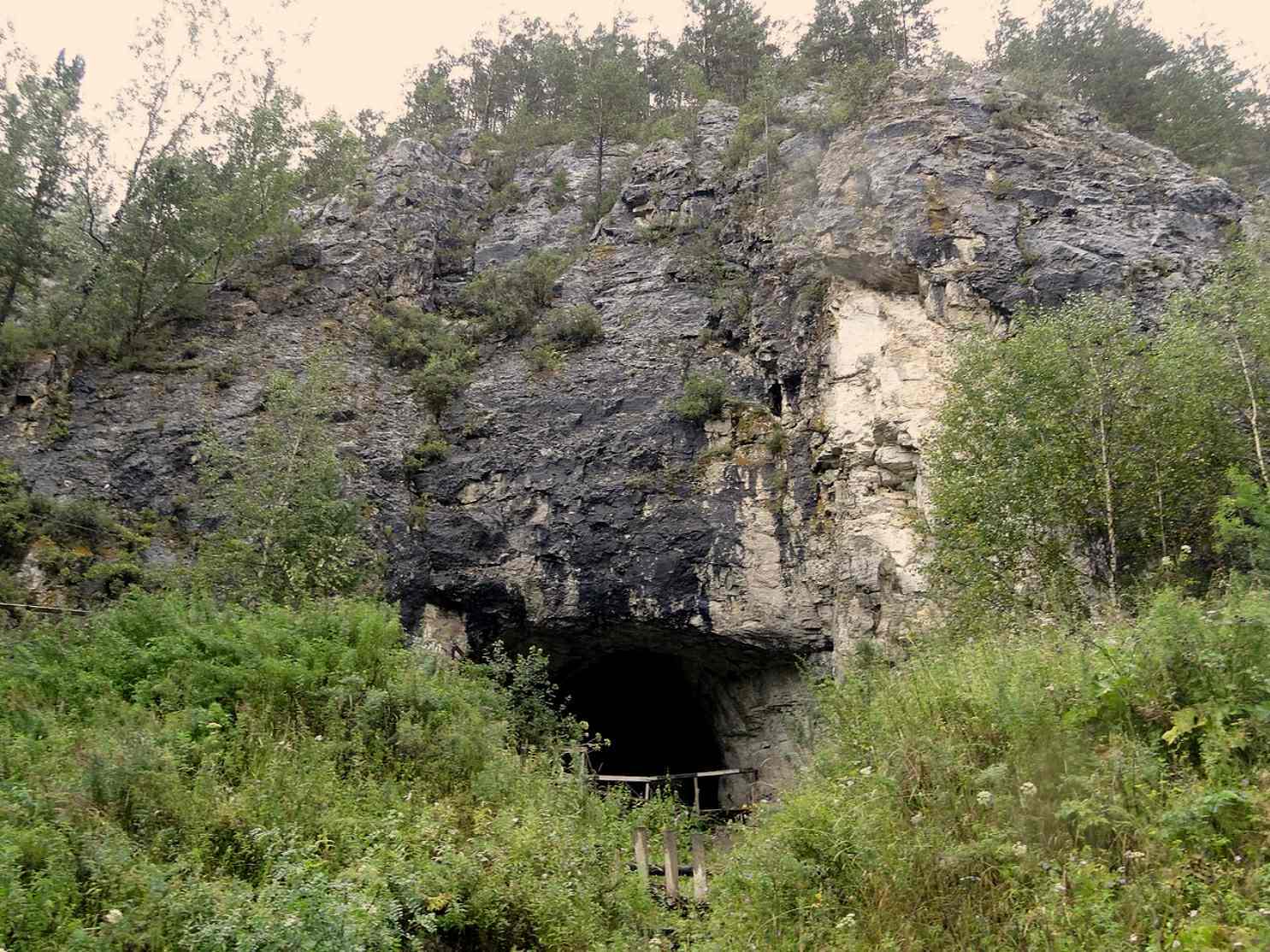 Denisova Cave: Takiwa o Soloneshensky, rohe o Altai