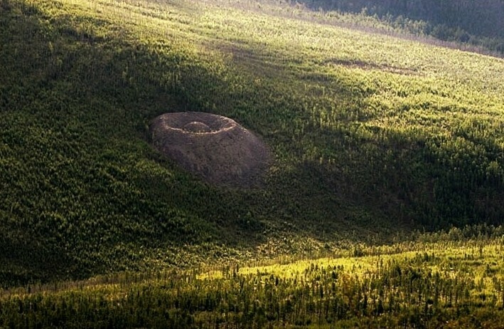 Skrivnostni krater Patomskiy: bizarna skrivnost, skrita globoko v sibirskih gozdovih 5