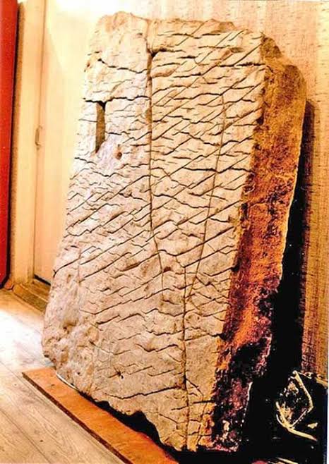Carte du relief de l'Oural : la pierre de Dashka © Curiosm