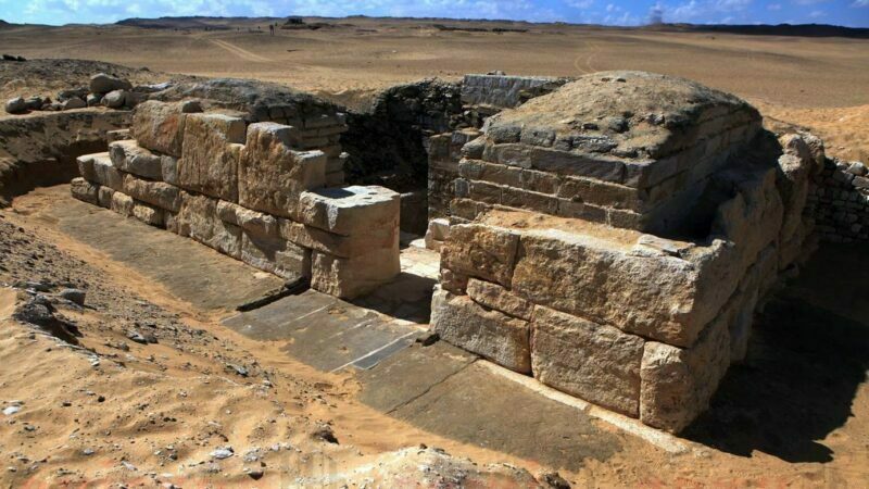 หลุมฝังศพของราชินีอียิปต์อายุ 4,600 ปีนี้สามารถพิสูจน์ได้ว่าการเปลี่ยนแปลงสภาพภูมิอากาศสิ้นสุดรัชสมัยของฟาโรห์หรือไม่? 1