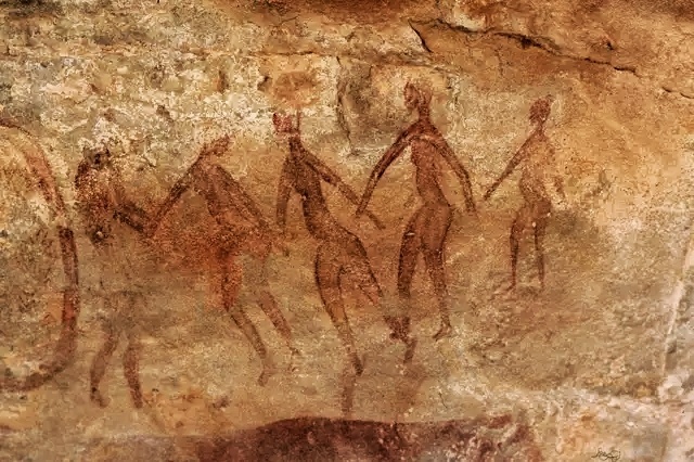 Raksasa dan makhluk yang tidak diketahui asalnya dicatat oleh orang dahulu