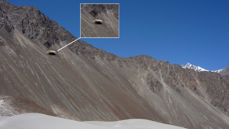 The mysterious UFO base in the Kongka La pass 1