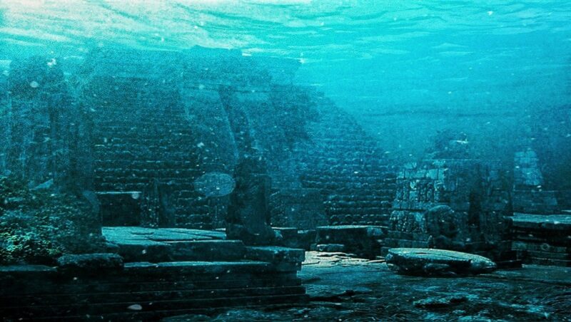 Svindlande: En 20,000 1 år gammal undervattenspyramid i Atlanten? XNUMX