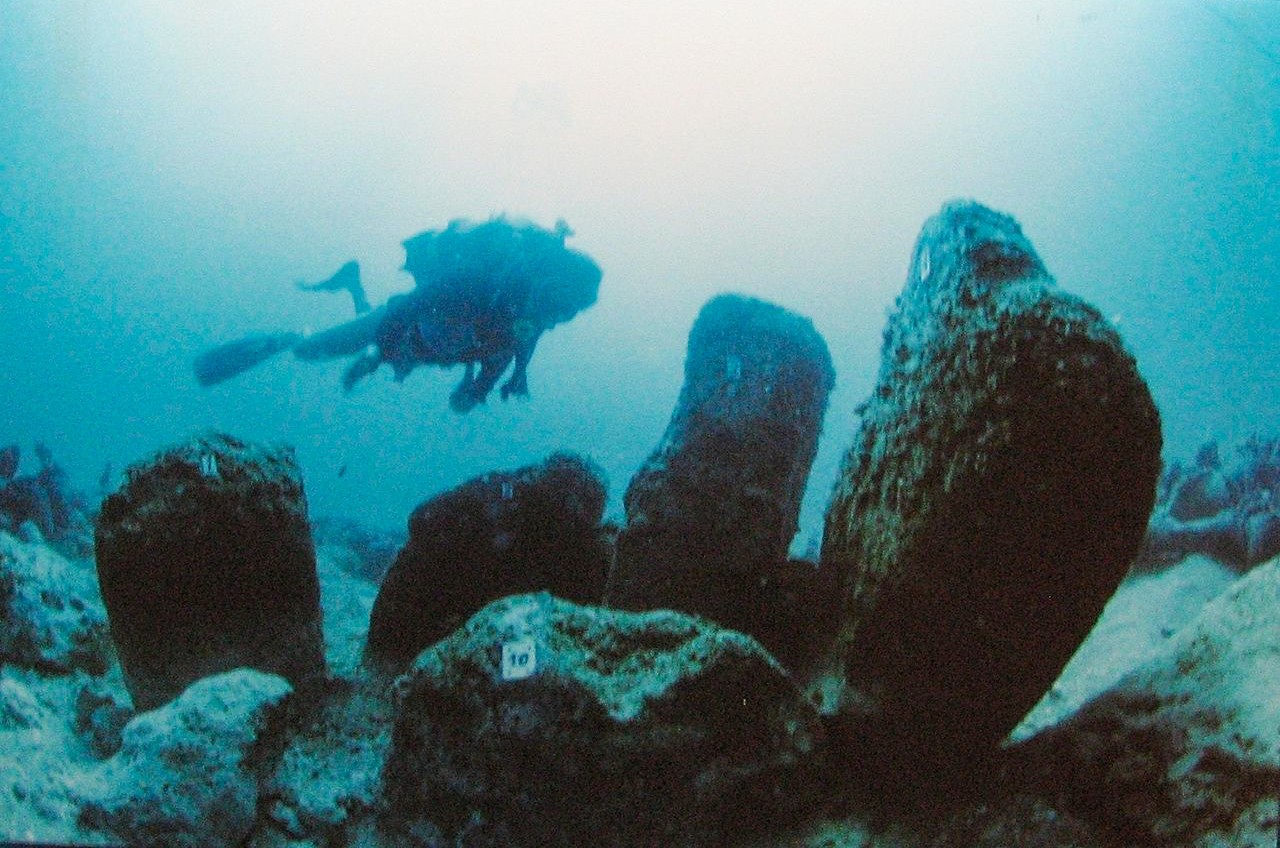 Atlit-Yam: A submerged Neolithic Siidlung 2
