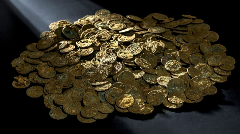 Farmer discovers a massive hoard of more than 4,000 ancient Roman coins in Switzerland 1