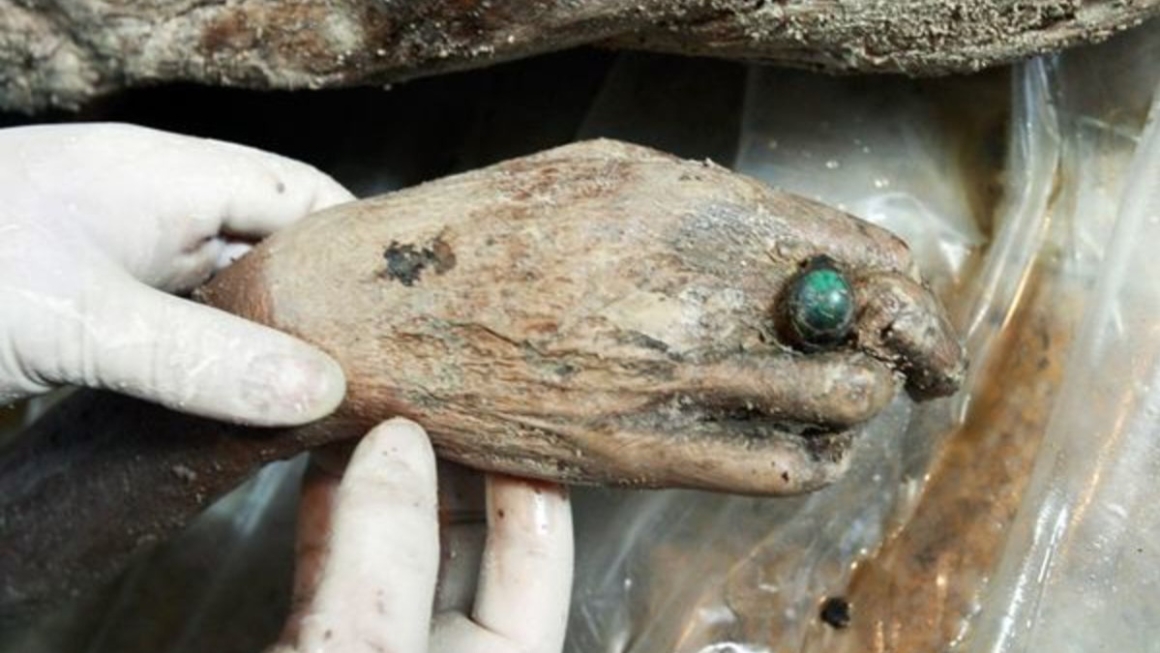 Выпадковая мумія: адкрыццё бездакорна захаванай жанчыны з дынастыі Мін 7