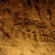Tajemné symboly a rytiny v uměle vytvořené Royston Cave 5