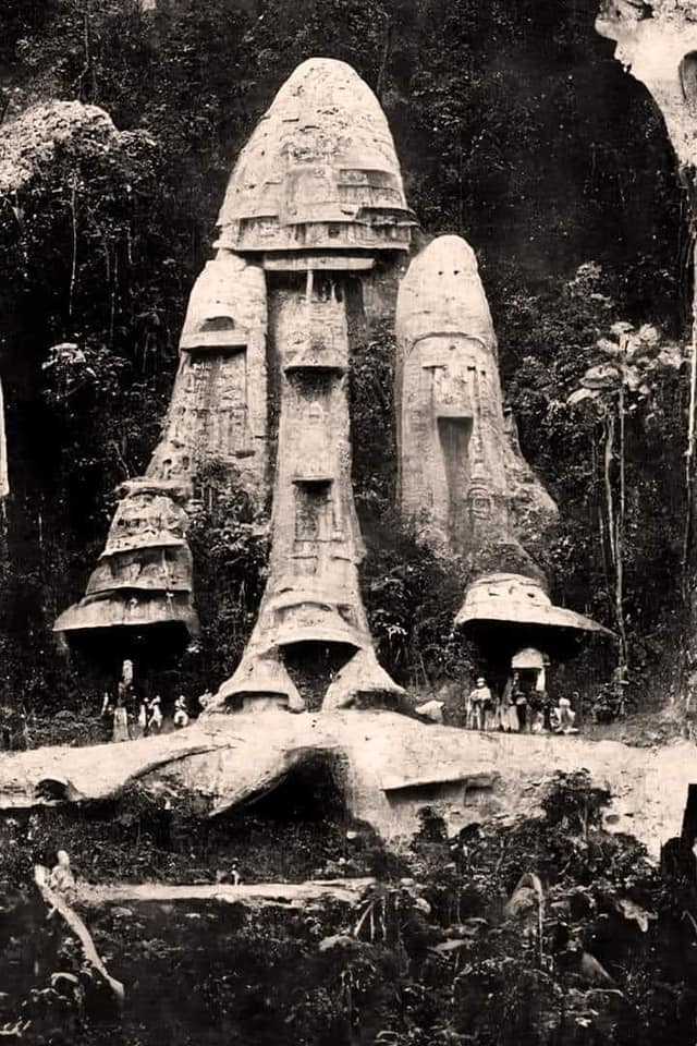 Did British explorer Alfred Isaac Middleton discover a mysterious lost city? 7