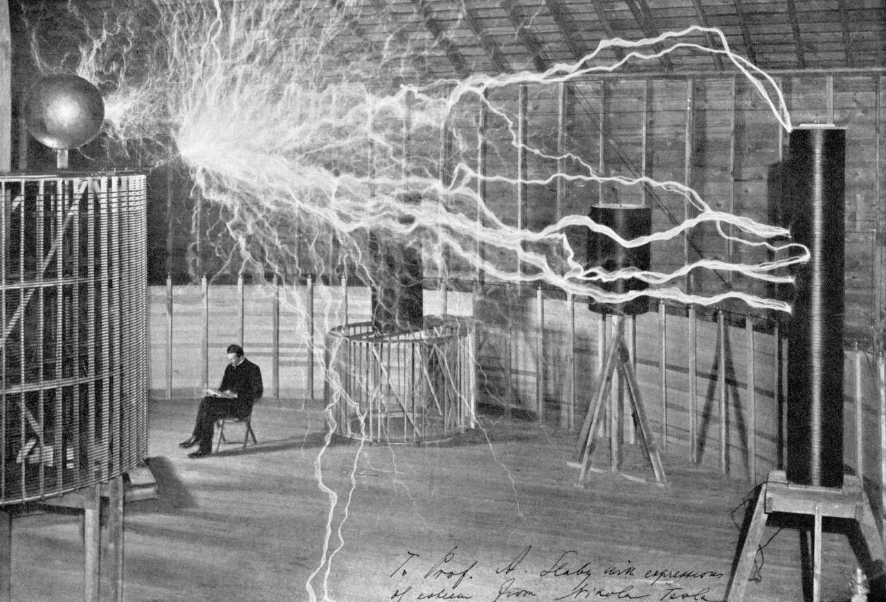 Nikola Tesla thiab nws txoj kev tsis txaus siab nrog rau qhov thib plaub 2