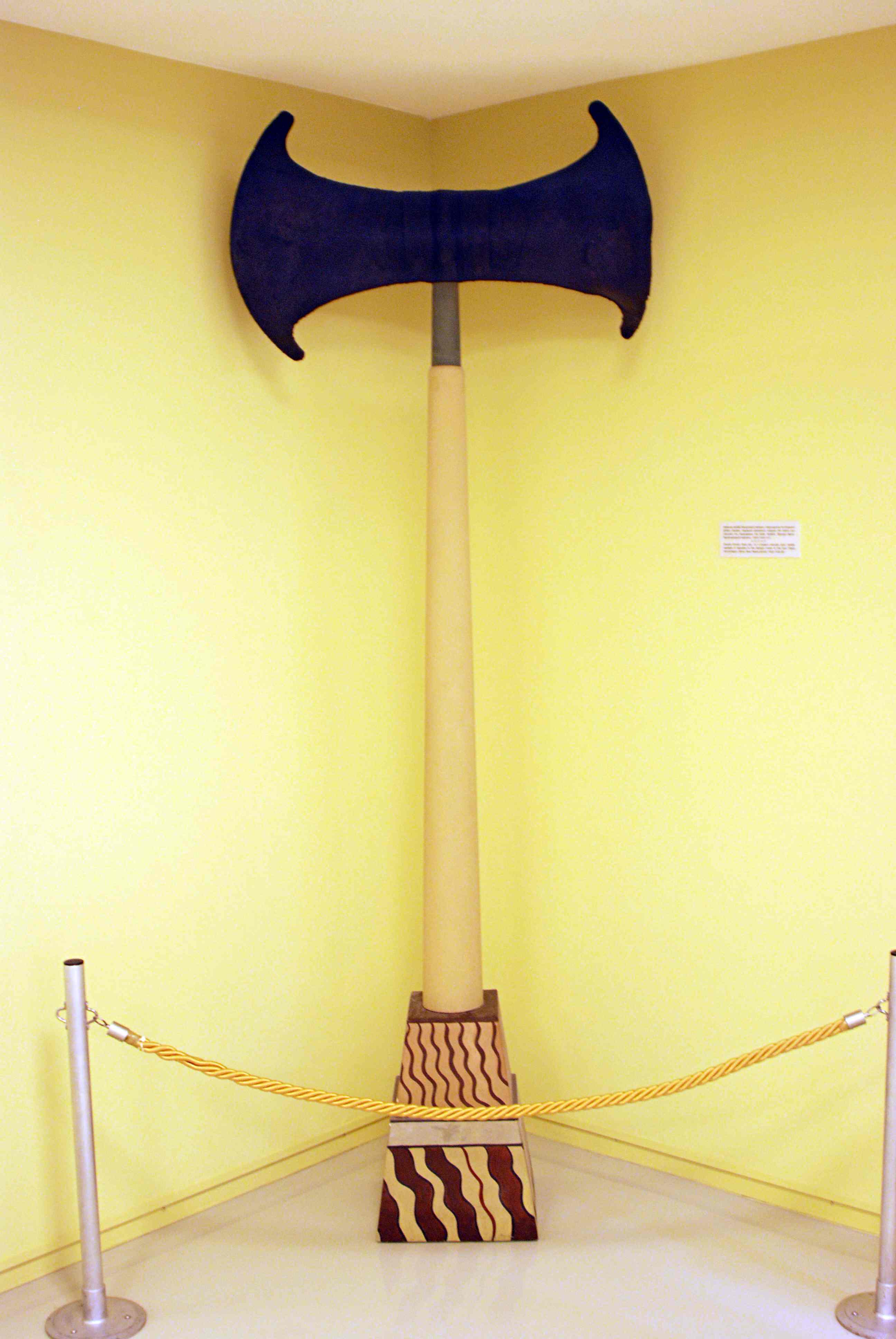 巨大的古米诺斯斧头——它们有什么用？ 1个