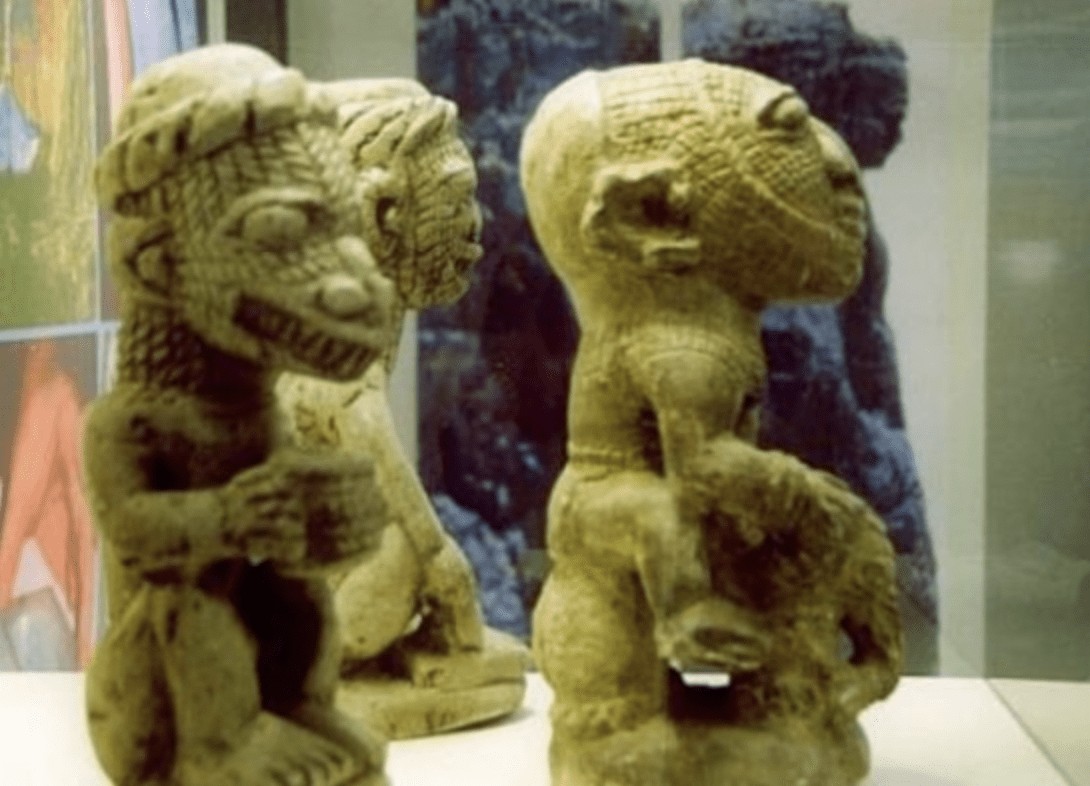 Neznani izvor skrivnostnih figuric Nomoli 5