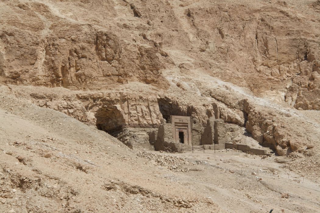 Makam misterius Senenmut jeung peta béntang pangheubeulna dipikawanoh di Mesir Kuno 3