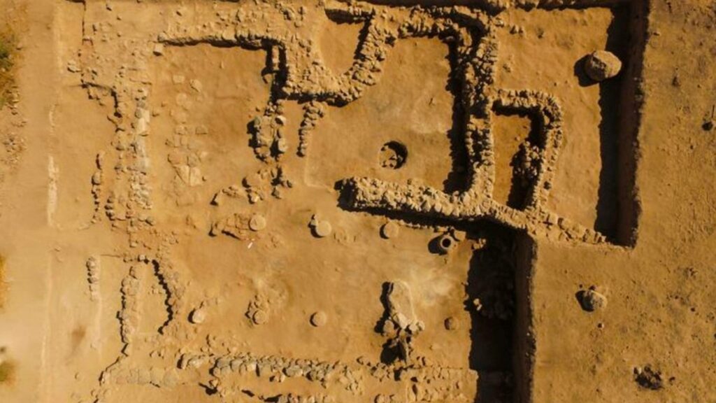 Paslaptinga balta miltelių pavidalo medžiaga, rasta 3,000 metų senumo griuvėsiuose Armėnijoje, nėra tokia, kokia atrodo 7