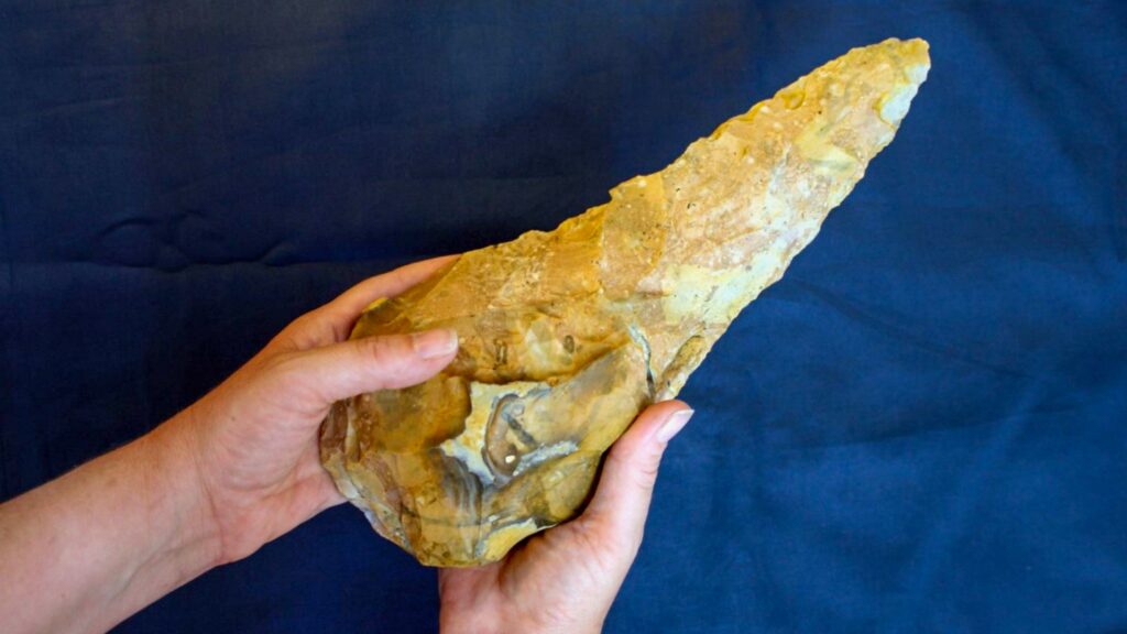 Artefacte uriașe de piatră găsite pe un sit rar din Epoca de Gheață din Kent 2