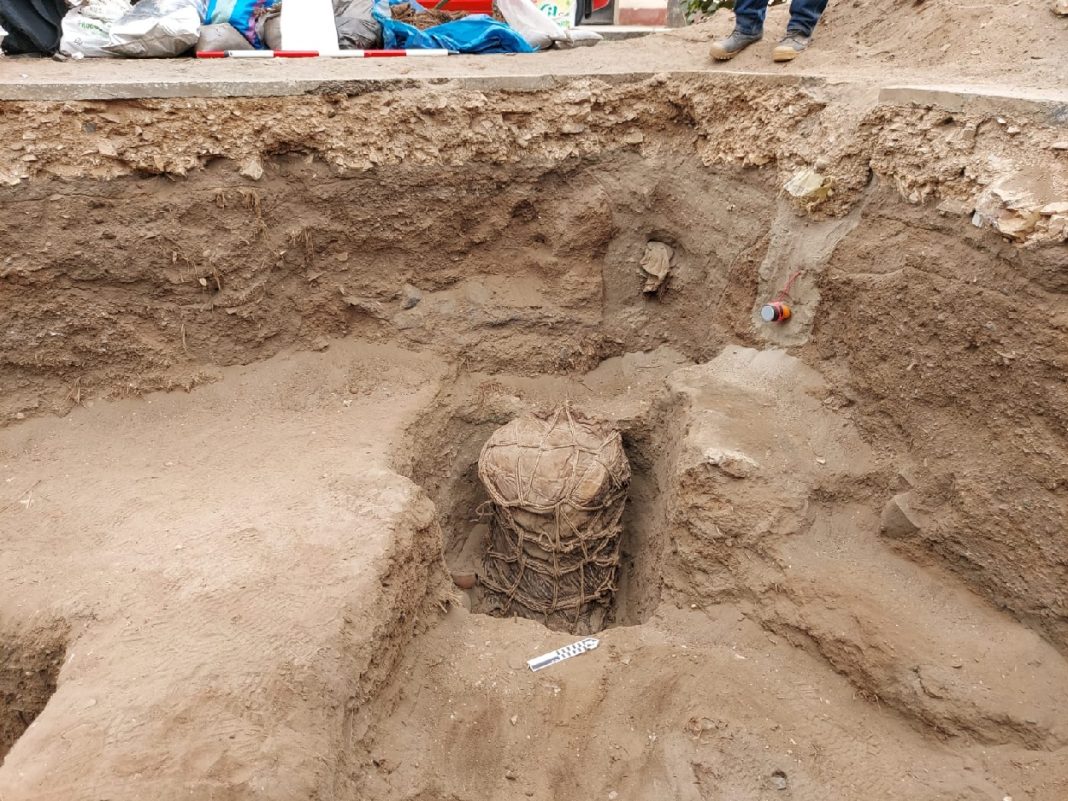 Tomb from the Ichma Culture found in Peru 2