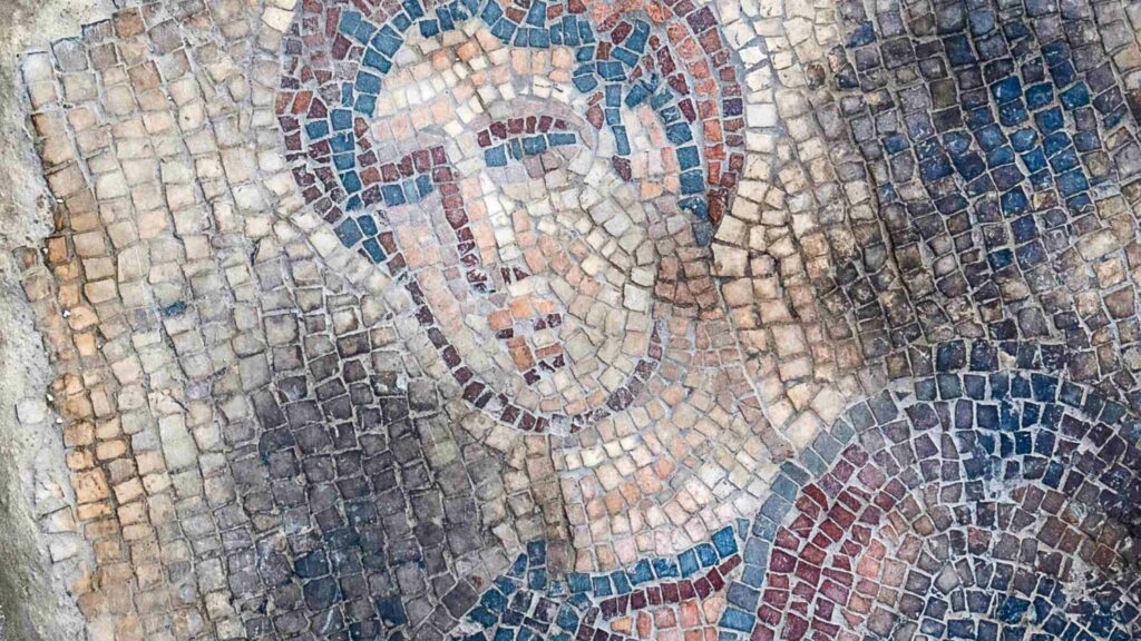 Мозаици на библискиот Самсон