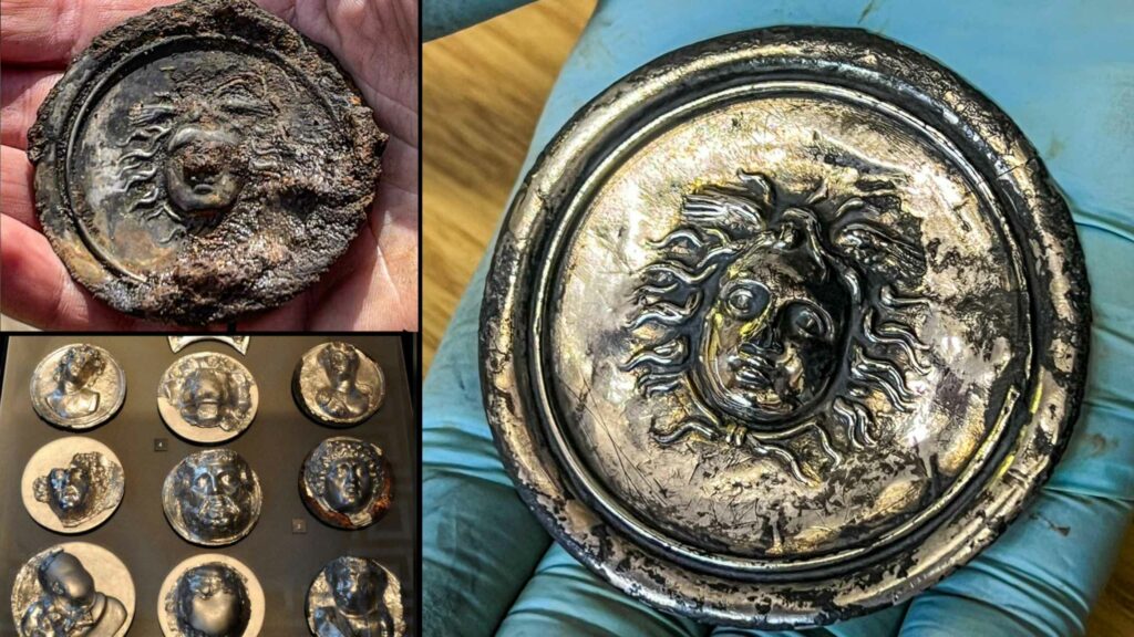Medaglia d'argento raffigurante Medusa alata scoperta nel forte romano vicino al Vallo di Adriano 2