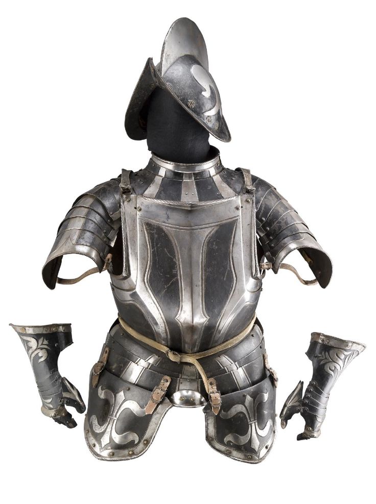 Full suit of armor discovered in Spanish castle excavation 2