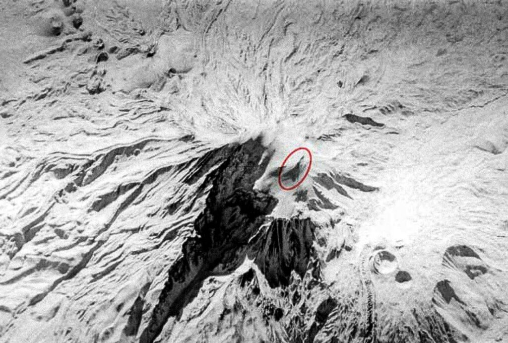 Ararats anomali: Är den södra sluttningen av berget Ararat viloplatsen för Noaks ark? 2